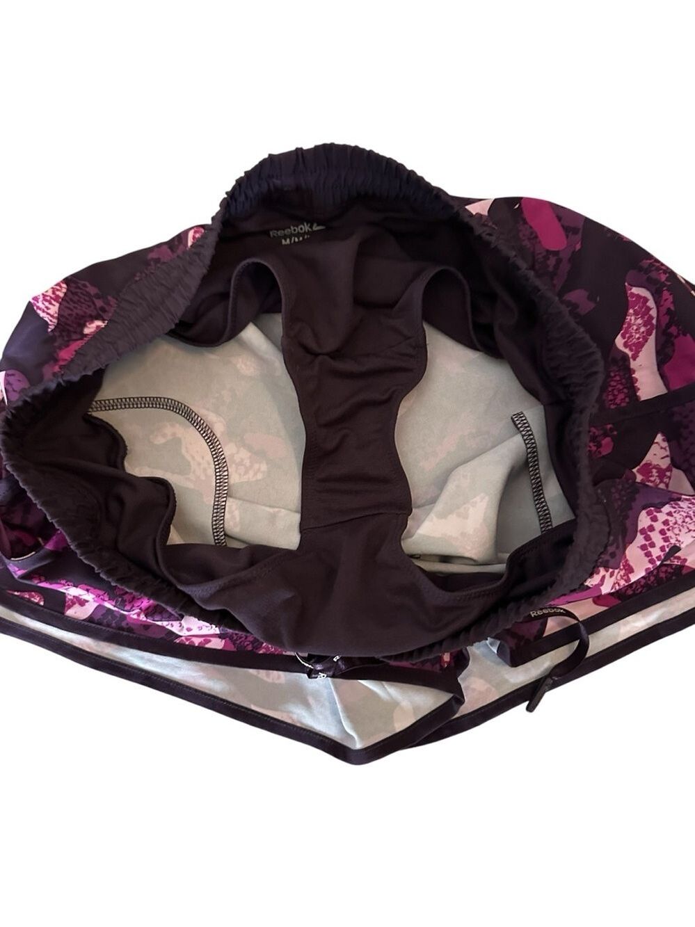Reebok Womens Printed Essential Running Short with Pockets Pink Camouflage Med - Picture 5 of 9